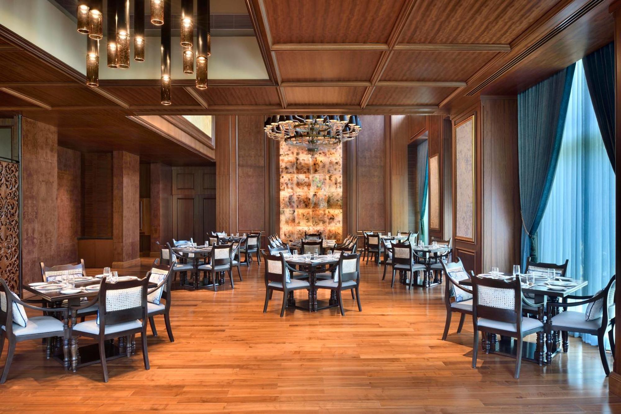Sheraton Grand Bengaluru Whitefield Hotel & Convention Center Esterno foto