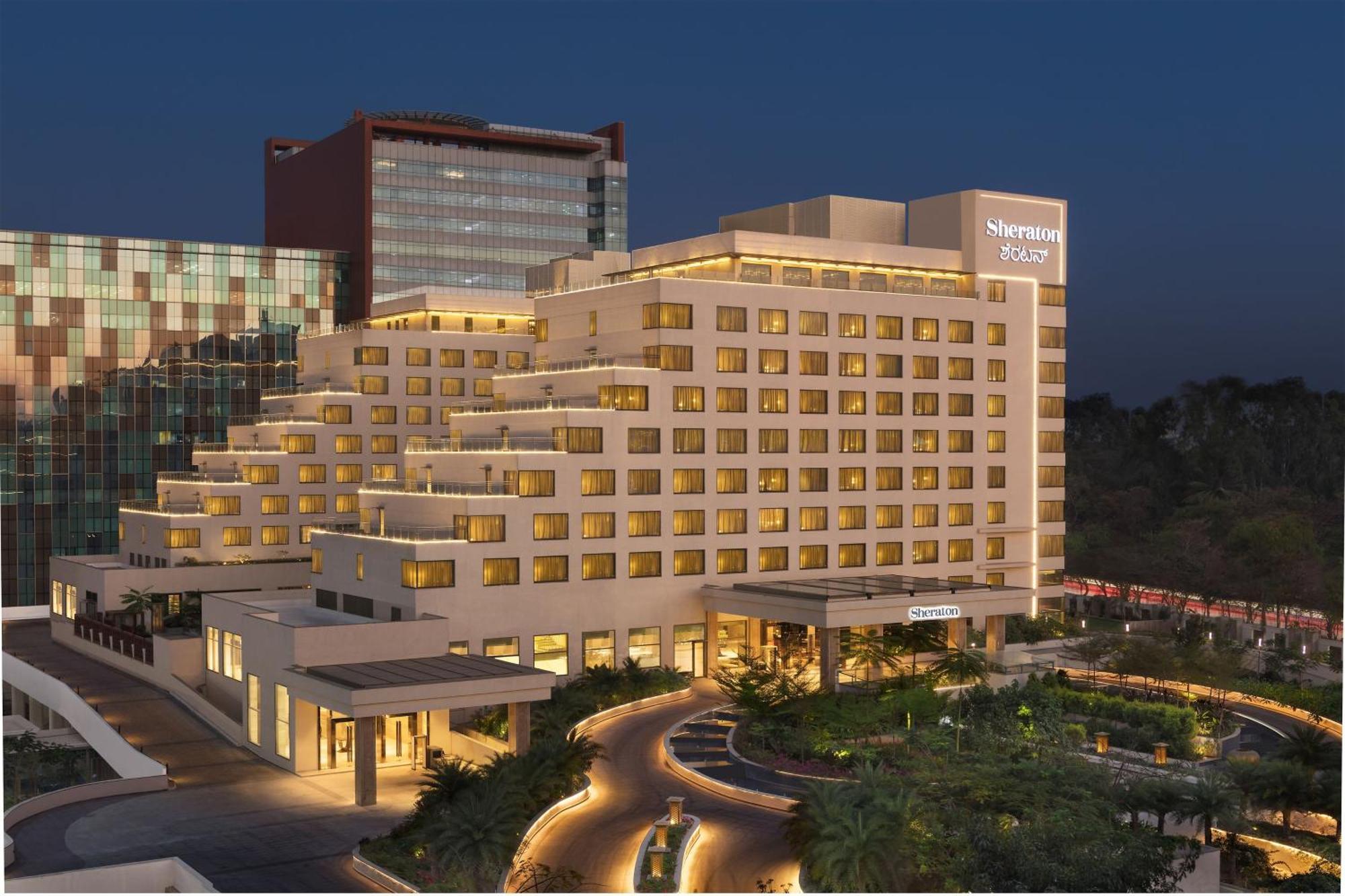 Sheraton Grand Bengaluru Whitefield Hotel & Convention Center Esterno foto